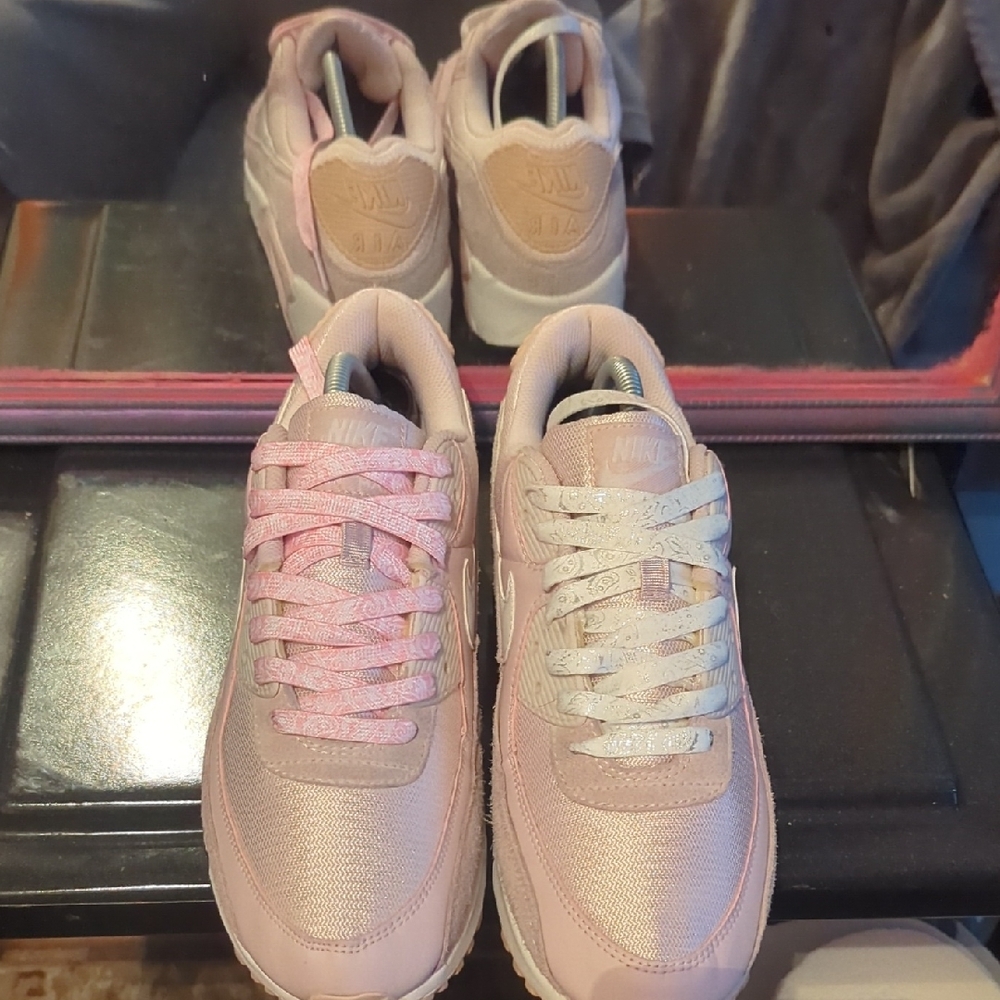 Nike Kids Pink and White Sneakers